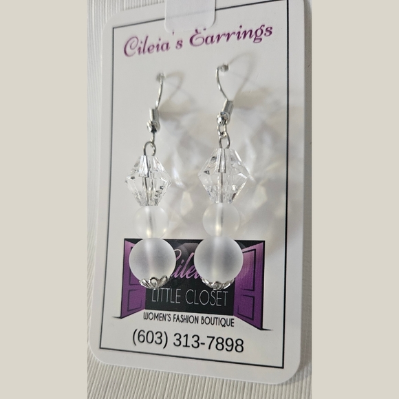 Dangling Earrings, Beaded. - Picture 3 of 5